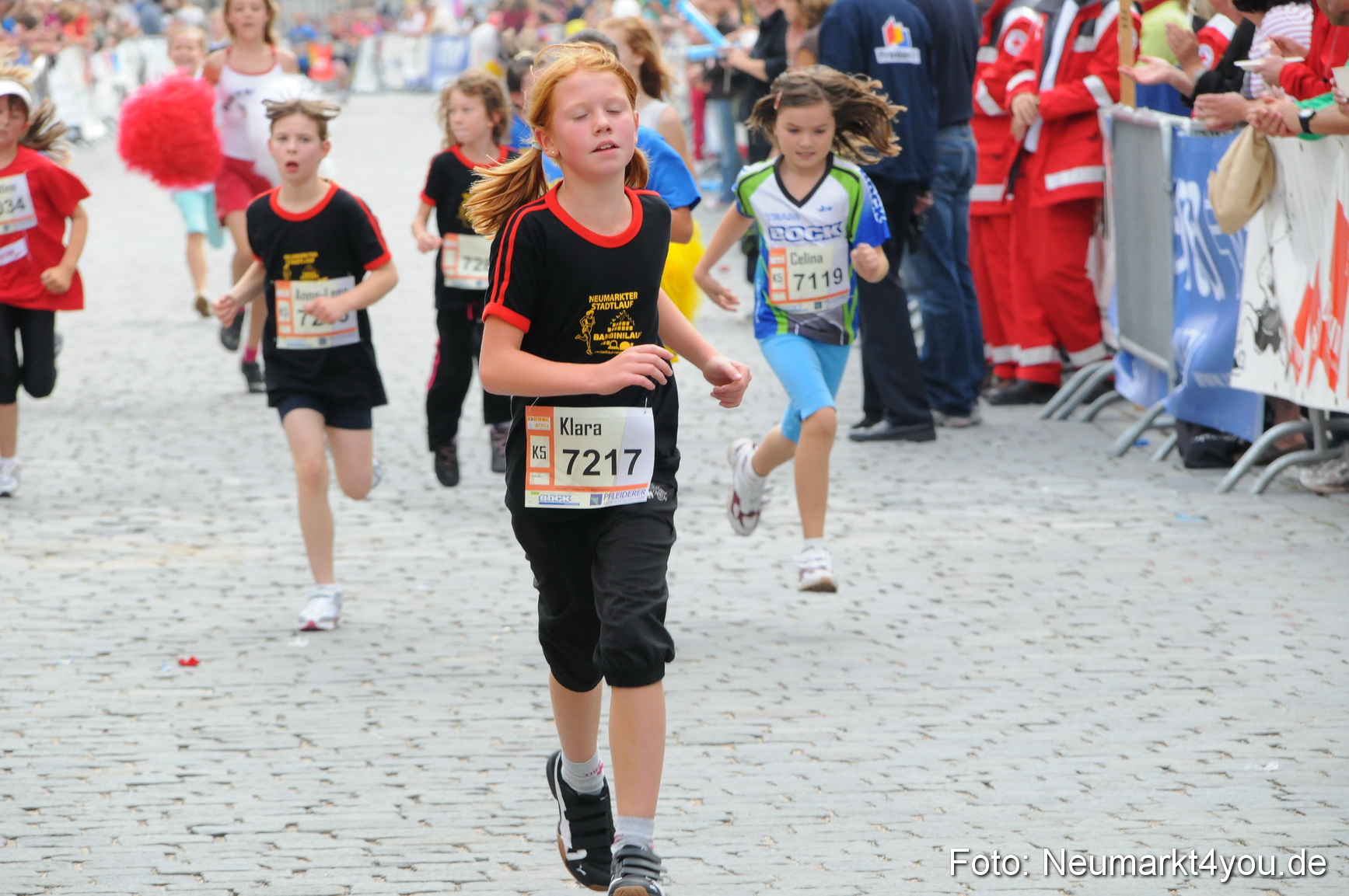 0084 Stadtlauf Neumarkt Bambinilaeufe 200909